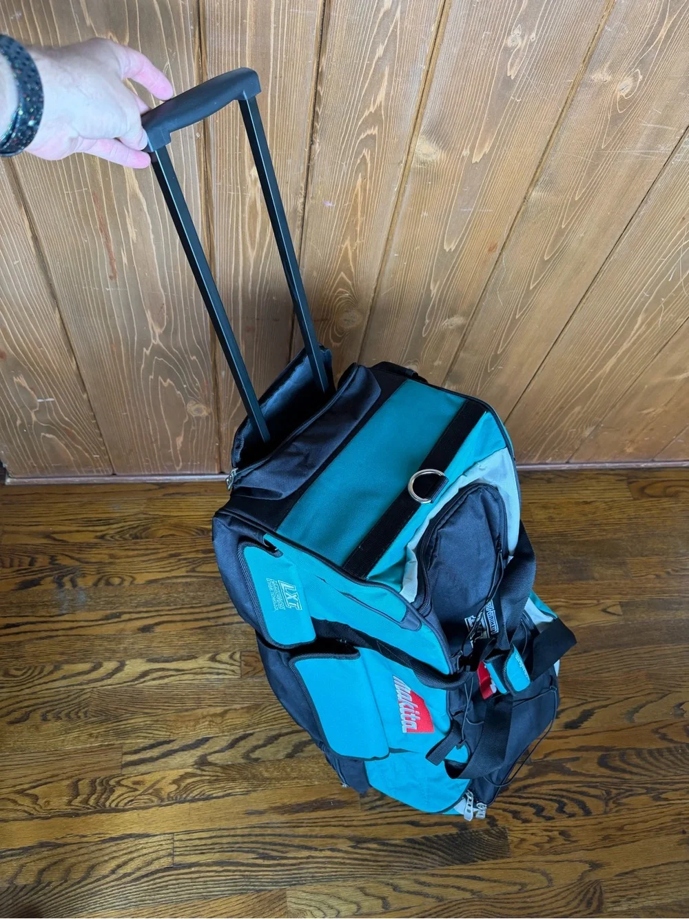 MAKITA Large Rolling Heavy Duty Canvas Tool Bag w/Retractable Handle